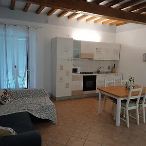 https://shabby-house-montalpero.it-tuscanyhotel.com